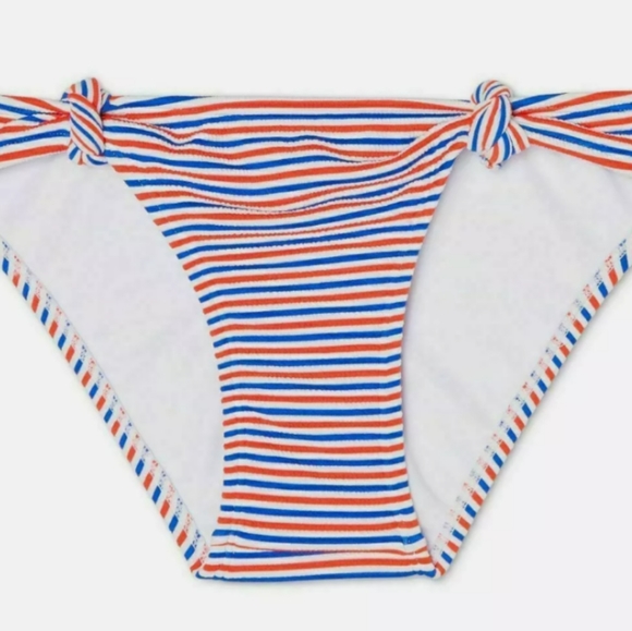 Juniors' Xhiliration Textured Side Knot Bikini set - Picture 9 of 13